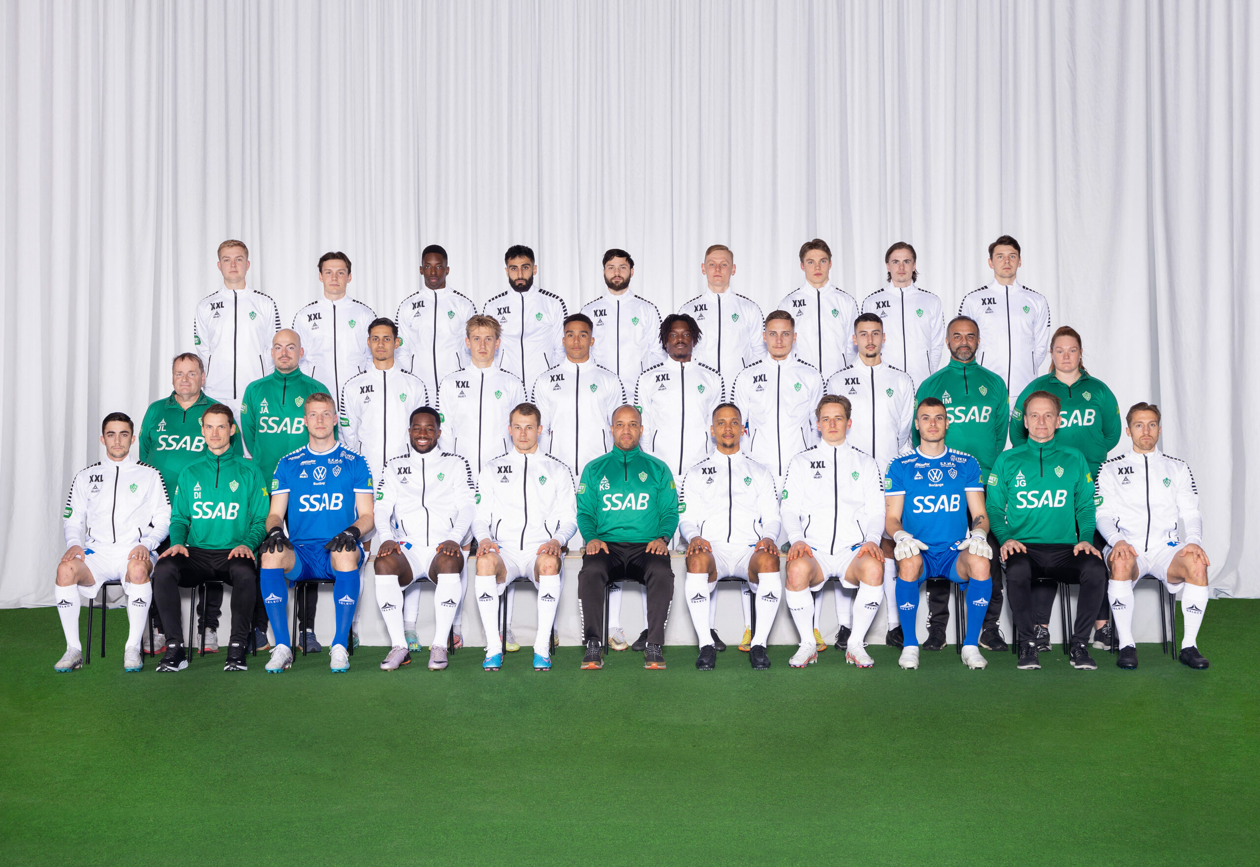 Fotboll, Superettan, Porträtt och Lagbild, Brage 230301 Brage poserar för en lagbild den 1 mars 2023 i Borlänge. Bakre ledet från vänster: Malte Persson, Filip Sjöberg, Samouil Izountouemoi, Ferhad Ayaz, Jonathan Tamimi, Christopher Redenstrand, Gustav Berggren, Johan Arvidsson, Pontus Jonsson. Mittenledet från vänster: Janne Lövgren Matrialare, John Åberg Målvaktstränare, Yassin Hawat, Henry Sletsjøe, Eirik Asante Gayi, Ieltsin Camões, Pontus Rödin, Roni Hajo, Janne Mian Assisterande, Sanna Johansson Sjukgymnast. Sittande från vänster: Emil Tot Wikström, Jonatan Lundevall Naprapat, Viktor Frodig, Kevin Nyarko, Alexander Zetterström, Kleber Saarenpää Huvudtränare, Seth Hellberg, Douglas Karlberg, Andre Bernardini, Joakim Gustafsson Massör, Jacob Stensson.
Foto: Christofer Sundell / BILDBYRÅN / Cop 205