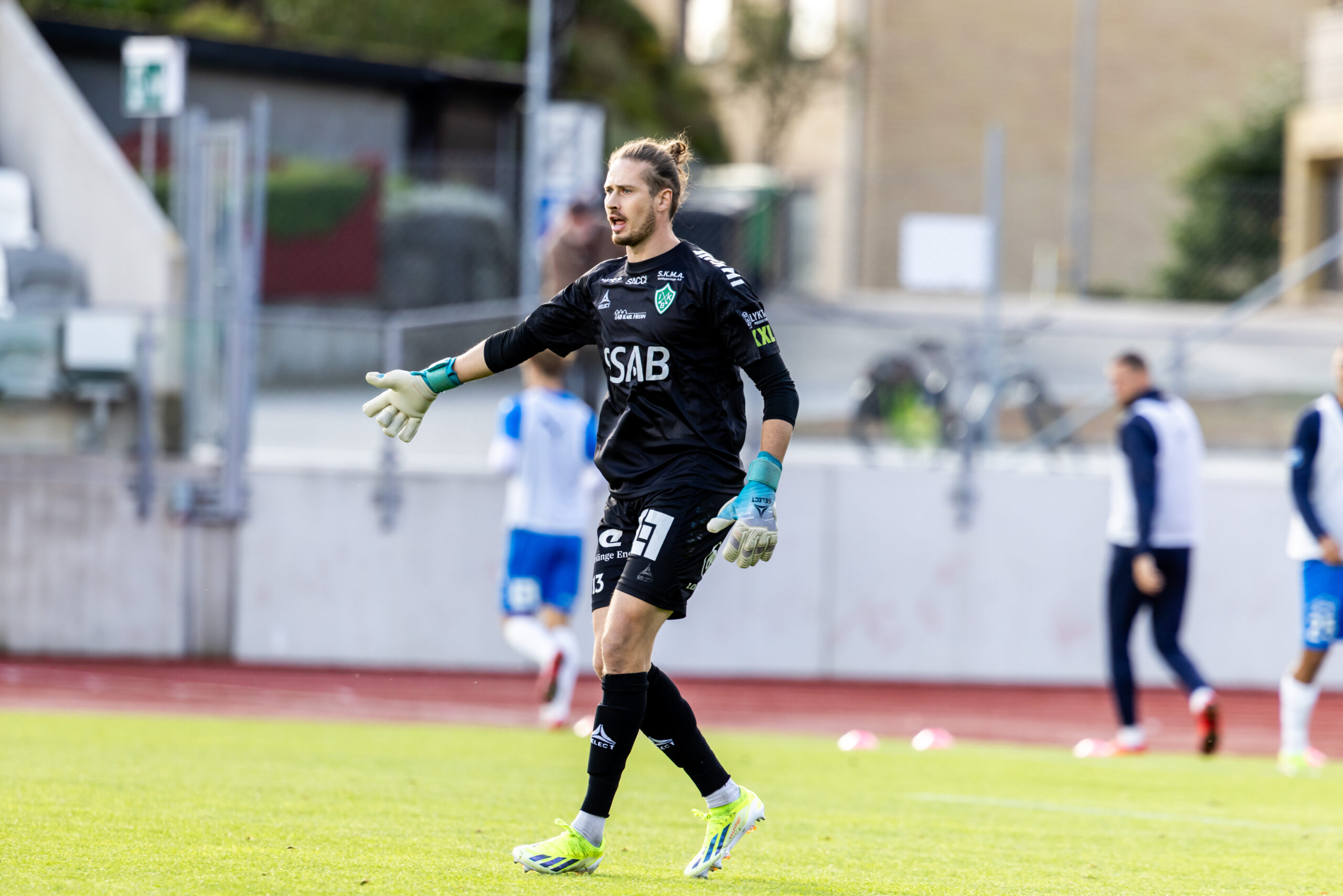 Adrian Engdahl inför Örebro